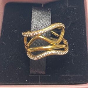 Pandora swirling lines ring size 6
